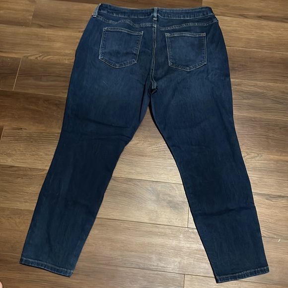 Womens Sonoma blue jeans Soft Stretch size 16PR - Picture 9 of 15